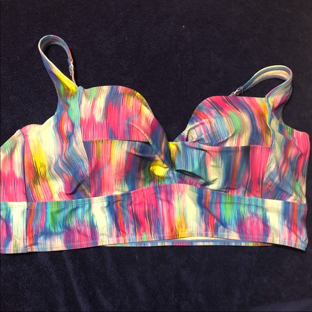Multicolor underwire bikini top